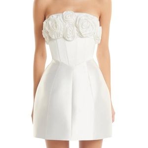 Eliyah the label white floral tehanni mini dress